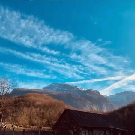Shpija E Gjyshit Vuthaj Gusinje Exterior foto