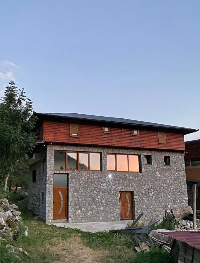 Shpija E Gjyshit Vuthaj Gusinje Exterior foto